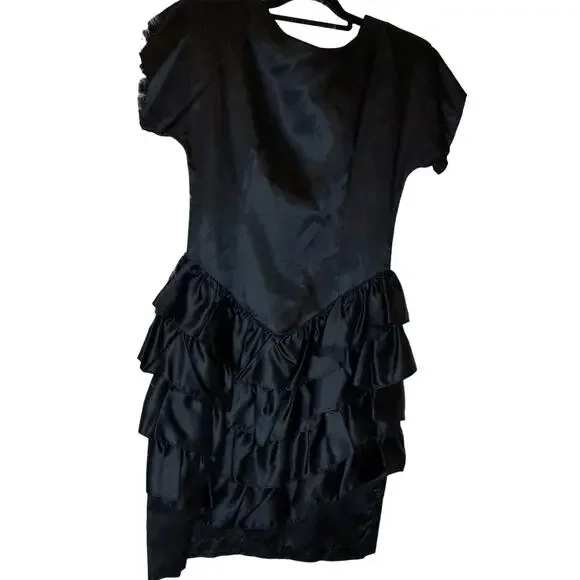 Kellwood Company Black Tiered Ruffle Dress Dark Academia Whimsigoth Size 9 READ - Picture 2 of 12